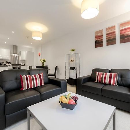 Roomspace Serviced Apartments - Nouvelle House Sutton  Eksteriør bilde